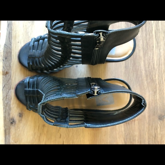 DV by Dolce Vita Gladiator Heeled Sandals - Picture 5 of 6